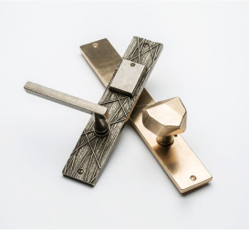 ZINC HANDLE